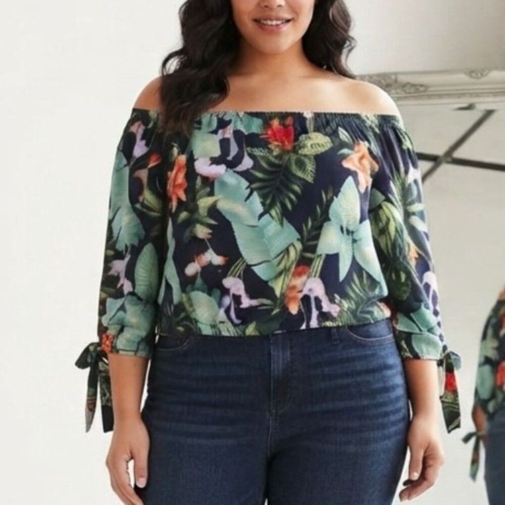 A'GACI Off-The-Shoulder Tropical Floral Crop Top - Large